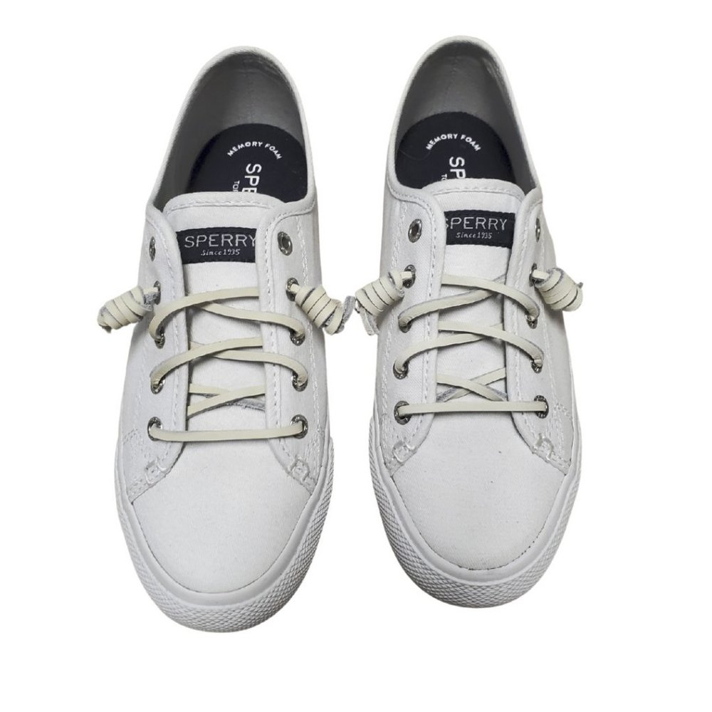 NEW Sperry Canvas Sneakers Size 6